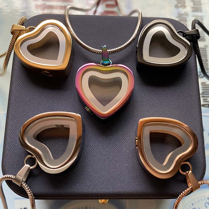 MJ Eternal Heart Pendant